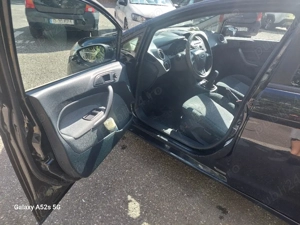 Ford Fiesta - imagine 2