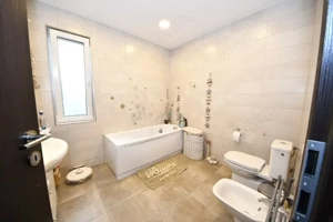 VAND casa moderna, luminoasa, bine compartimentata, sat Costi, Galati - imagine 10