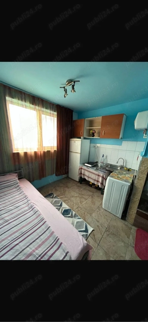 persona fizica vinde.camera camin