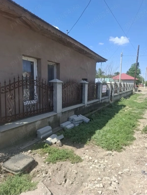 Vand casa comuna Ciocanesti , Judetul Calarasi ,Pret Negociabil 1200mp - imagine 2