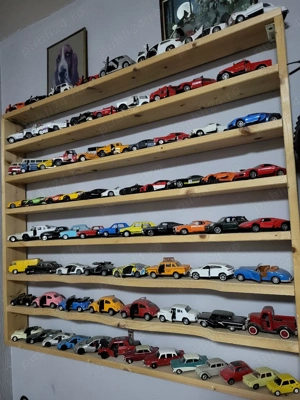 Vând colecție de mașinuțe 