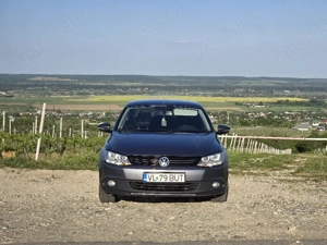 Volkswagen Jetta 1.6 tdi DSG - imagine 2
