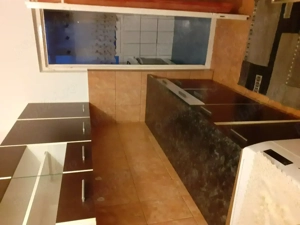 Ofer garsoniera spre inchiriere