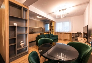 Apartament tip studio de închiriat.