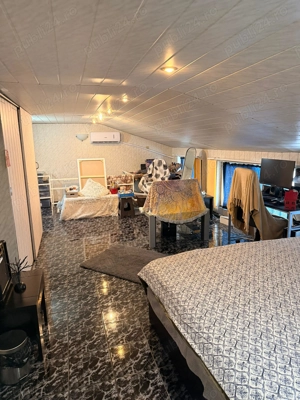 Capitol centru casa din caramda 4 camere pozitionata foarte bine - imagine 2