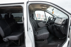 RENAULT TRAFIC 8+1 An 2018, Kilometraj 91000 KM - imagine 5