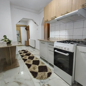 Închiriez apartament  - imagine 5