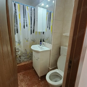 Închiriez apartament 