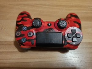 Vând Manetă Sony PS4, În stare foarte bună