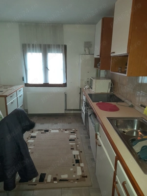 Apartament 3 camere decomandat de vânzare   Cartier Pipirig, Caransebeș - imagine 5