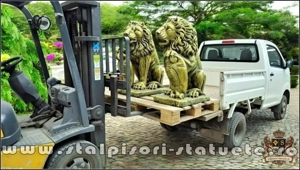 Statuetă leu mare cu blazon, auriu patinat, model S1. - imagine 4