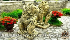 Statuetă leu mare cu blazon, auriu patinat, model S1. - imagine 2