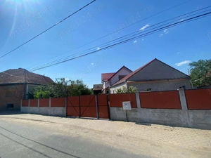 2 Case de vânzare în Mândra, Brașov 