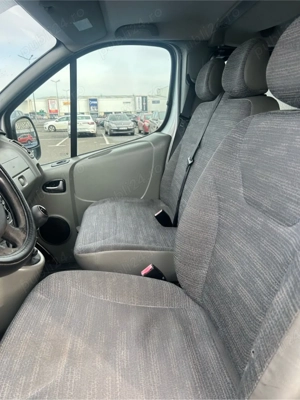 Renault Trafic 8+1 - imagine 2