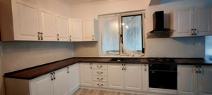 Vilă cu 7 camere, 4 băi, 265 mp utili, P+M, Oradea. - imagine 2