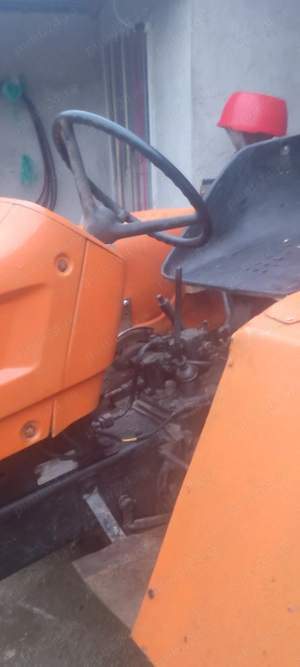  Vând tractor fiat - imagine 3