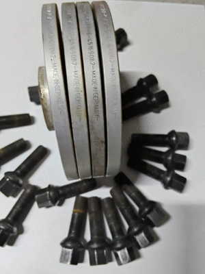 vând Set distanțiere eibach germany,1mm prindere centrală 57,1 preț fix 