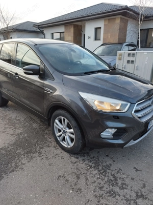 Ford Kuga 1.5tdci 155400km, stare perfecta, inmatriculat 2018, cutie automata - imagine 2