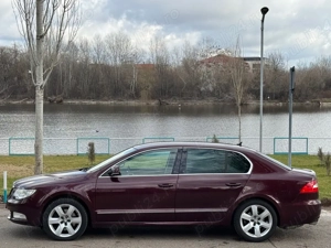 Skoda Superb II 2010  - imagine 5