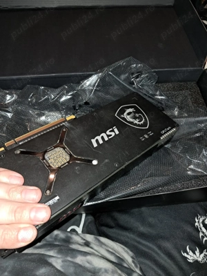 Vand Placa de Video ATI 800 lei si Nvidia 600 lei