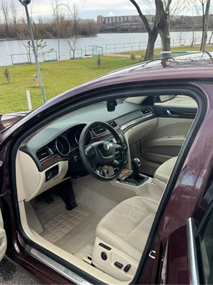 Skoda Superb II 2010  - imagine 6