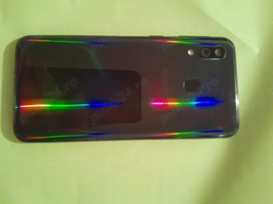 Samsung a40 - imagine 2