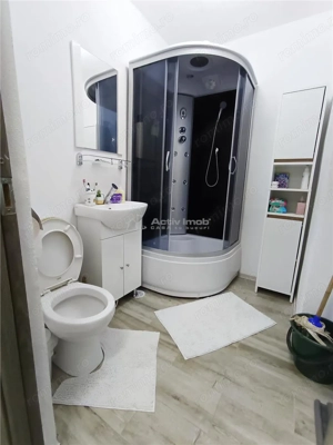 Apartament 2 camere in zona centrala Moldova Noua, langa piata - imagine 9