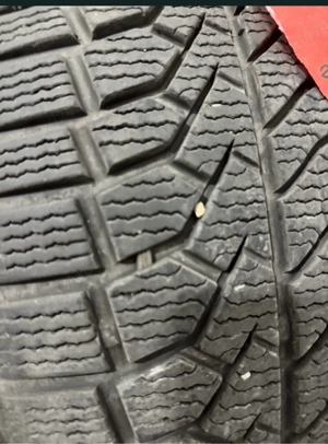 Cauciucuri de iarna 235/55R19 - imagine 2