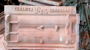Țiglă Ceramica Jimbolia Leu model 266 - imagine 3