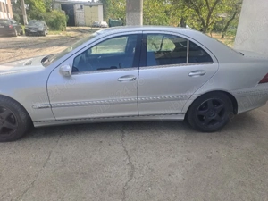 vand Mercedes c220  - imagine 3