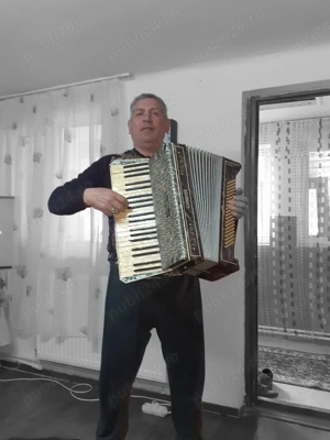 vind acordeoane hohner 120basi si scandali 96 basi