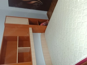 închiriez apartament 3 camere str Tolstoi Nr 3 