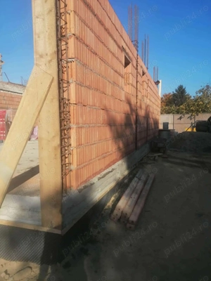 Execut lucrări de constructi