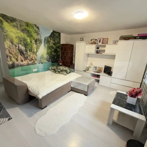 Casa de vanzare, la 15 km de centrul orasului - Targu Jiu