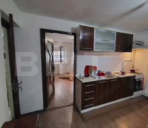 DE NERATAT! Casa zona centrala, amplasare excelenta, de locuit/investit - imagine 2