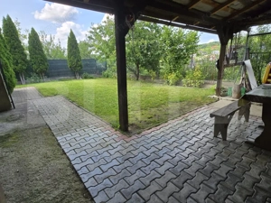 Casa D+P+E, pe Aleea Trifoiului, zona linistita! - imagine 19