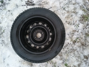 Roata aproape noua cu cauciuc Michelin aproape nou iarna vara 175/65/14 pret 150 ron - imagine 3