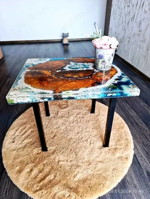 Măsuță de cafea din rășină cu iluminare unicat