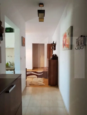 Apartament 2 camere, zona Dambovita - imagine 4
