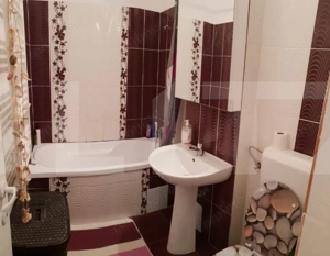 Apartament 2 camere, zona Dambovita - imagine 7