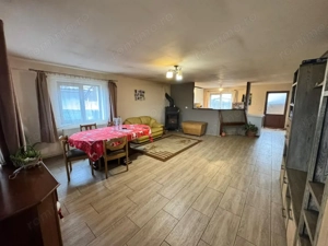  Casă cochetă cu terasă | 5 ari teren - imagine 7