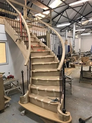 Angajăm tâmplari și personal necalificat .