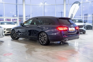 Mercedes-Benz E-Class E220D - imagine 7