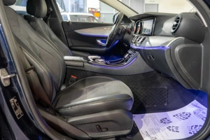 Mercedes-Benz E-Class E220D - imagine 12