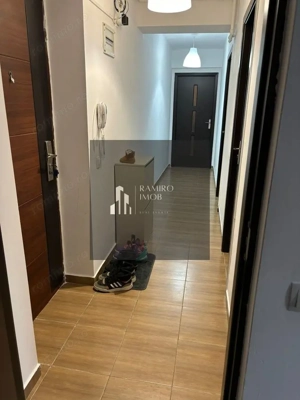 Apartament cu 2 camere, decomandat