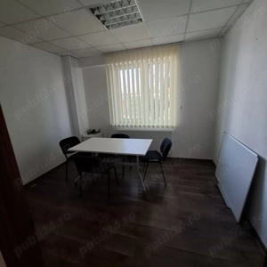 Birou de 11 mp de închiriat