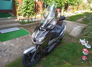 Scooter Yamaha Xmax 250 an 2008.