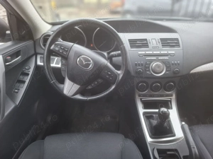 Vand Mazda 3 hatchback 2010 avariata - imagine 5