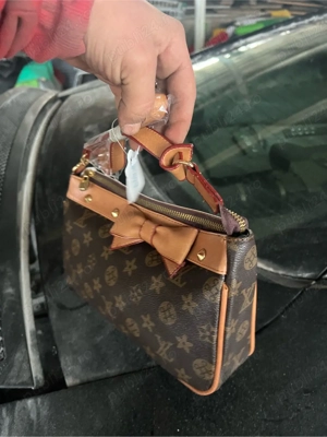 posete louis vuitton 1 1