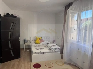 Garsonieră de închiriat în bloc nou, etaj 1, cu loc de parcare